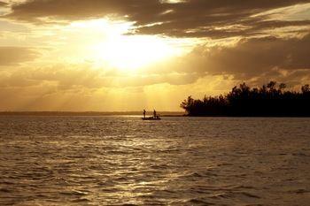 The Delphi Club At Rolling Harbour Sandy Point Bagian luar foto